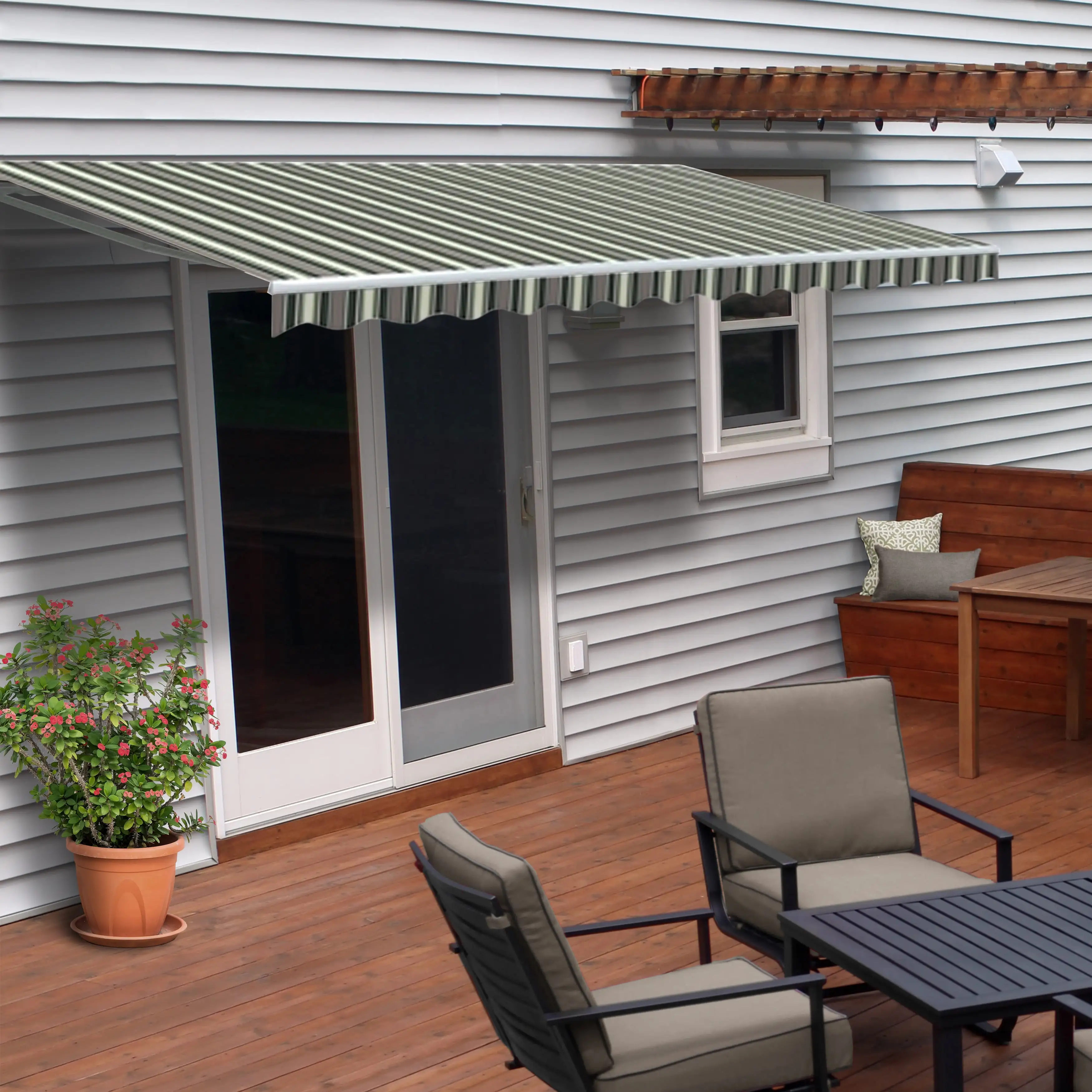 ALEKO 8' x 6.5' Retractable Patio Awning. Multi Striped Green Color