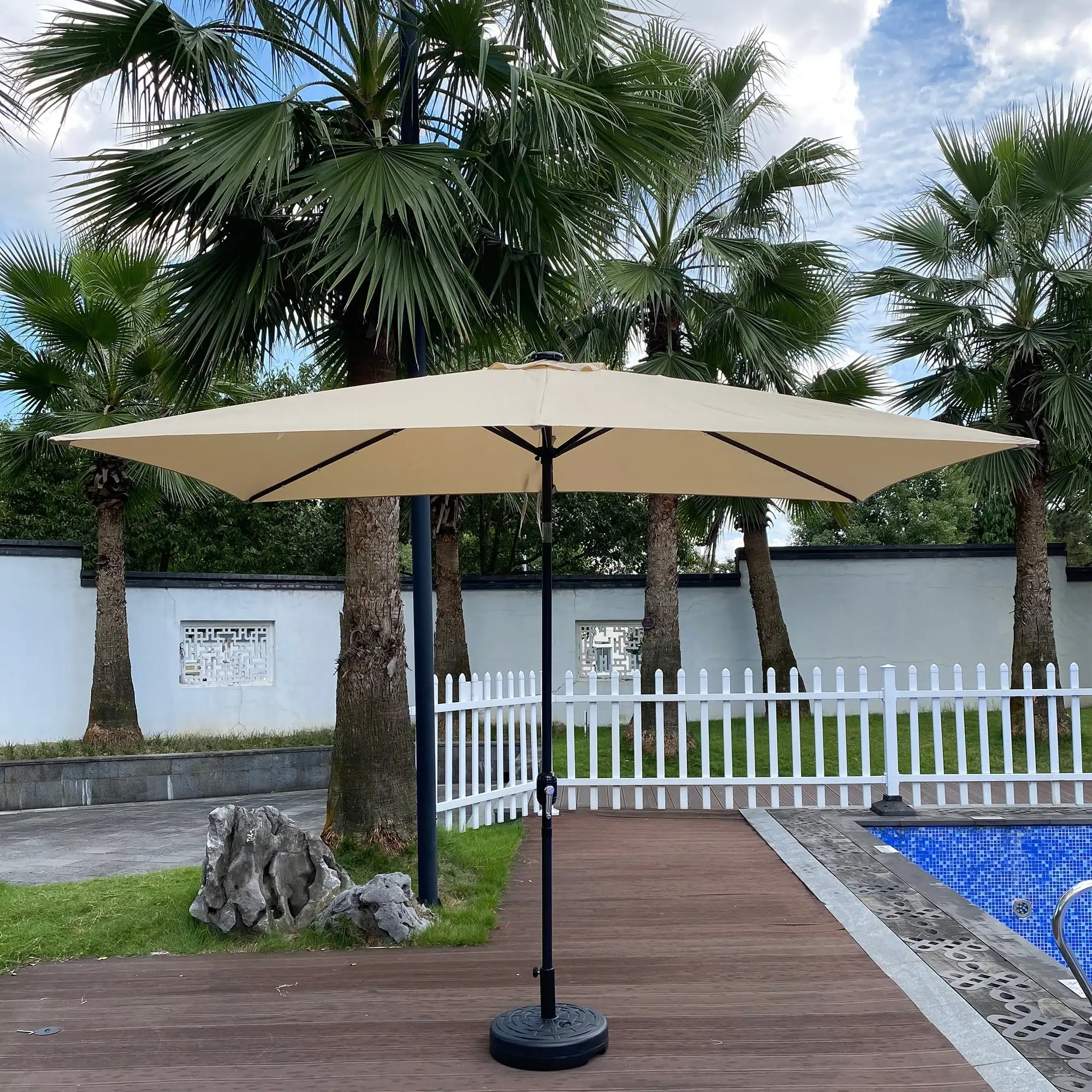 Tatayosi 10ft Solar LED Lighted Outdoor Patio Market Umbrella Tan 116.5' x 77.2'x 93.7'